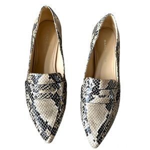 Marc Fisher Feud Faux Snake Skin Pointy Toe Loafer Sz. 6.5